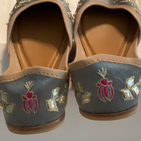 Fuchsia Gray Embroidered Women's Shoes - Picture 6 of 10